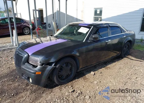 2006 Chrysler 300C z USA, uszkodzony, nr VIN 2C3LA63H46H159448